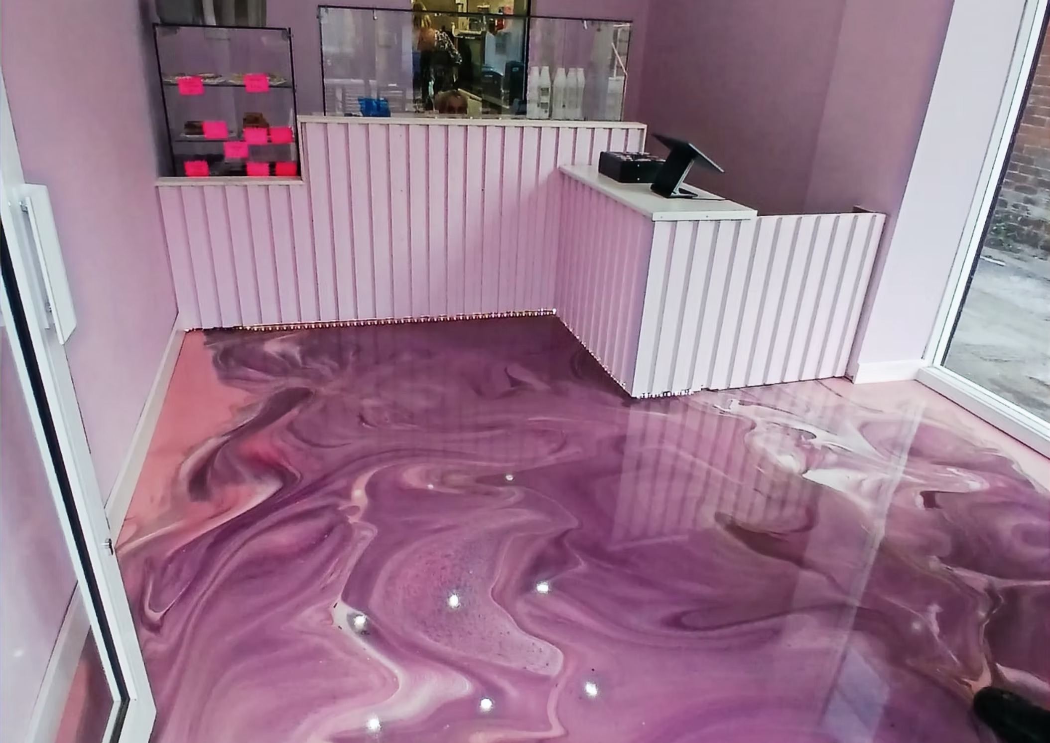 Bespoke retail finish