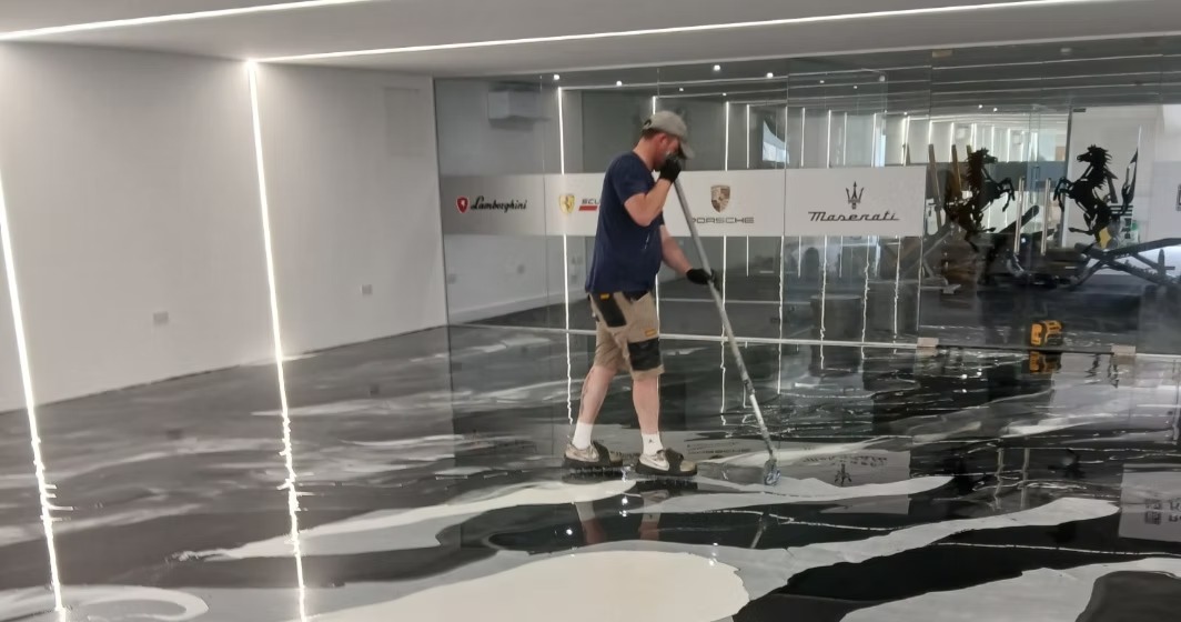 Mechanical preparation of the concrete supercar garage floor